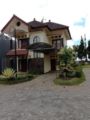 VILLA KUSUMA AGRO thp 4/2a - Malang マラン - Indonesia インドネシアのホテル