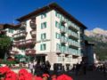 Hotel Cortina - Cortina d'Ampezzo コルティナ ダンペッツォ - Italy イタリアのホテル