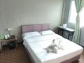 Double bed with bathroom HUAQIAOHOMESTAY - Semporna センポルナ - Malaysia マレーシアのホテル