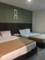 Golden lounge room rental - Kuching - Malaysia Hotels