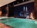 #Luxurious# Infinity Pool + KLCC View @ Setia Sky - Kuala Lumpur クアラルンプール - Malaysia マレーシアのホテル