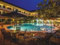 The Qamar Paka Resort - Paka - Malaysia Hotels