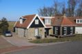 Klassieke Vrijstaande Woning In Originele Bouw - Laaxum - Netherlands Hotels