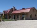 Ardgour Strawbale Bed and Breakfast - Cromwell - New Zealand Hotels