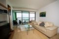 Central Harbor Views Two Bedroom Apartment - Auckland - New Zealand Hotels