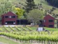 Kiwiesque - Luxury Vineyard Accommodation - Eskdale - New Zealand Hotels
