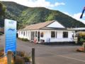 Parklands Marina Holiday Park Cabins - Picton ピクトン - New Zealand ニュージーランドのホテル