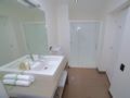 Stylish Two Bedroom Apartment With A View - Auckland - New Zealand Hotels