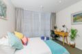 Sweet 2 Bedroom Apt with 2 Bathroom in CBD - Auckland - New Zealand Hotels