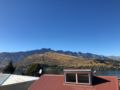Views 1 - studio apartment close to town - Queenstown - New Zealand Hotels