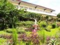 Bed & Breakfast at Royale Tagaytay Country Club - Tagaytay - Philippines Hotels