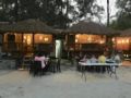Happy Hut retreat of El Zamba Aircon Nipa Hut #1 - Subic (Zambales) - Philippines Hotels