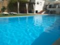CASA ANA: Very quite with garden and pool to relax - Acala del Rio - Spain Hotels
