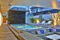 2 Bedroom Modern Crystal Pool Villa Rawai - Phuket プーケット - Thailand タイのホテル