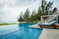 ⭐The White Pearl 6BR Modern Beachfront Pool Villa - Phuket プーケット - Thailand タイのホテル