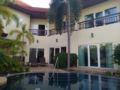 Adi~lucky Villa, private pool on phratamnak 5 - Pattaya パタヤ - Thailand タイのホテル
