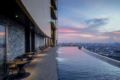 High Floor/ Luxury Sky swimming pool - Bangkok バンコク - Thailand タイのホテル