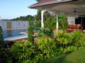 Luxueuse villa 3 chambres,, avec piscine - Rayong ラヨーン - Thailand タイのホテル