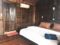 Martin Fan Room @ Nest Guesthouse, Old Town - Koh Lanta ランタ島 - Thailand タイのホテル
