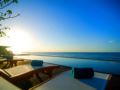 Surin Beach Resort - Phuket プーケット - Thailand タイのホテル