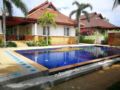 Wonderful time pool villa(3 bedrooms)三卧泳池别墅近海滩送一日游 - Phuket - Thailand Hotels
