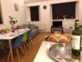 Sleeps in Brighton next to Pavilion/Parking - Brighton and Hove - United Kingdom Hotels